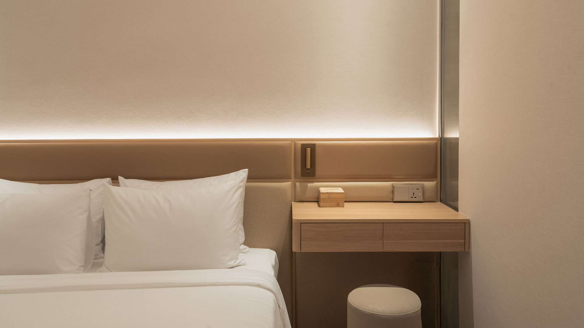 Standard Room Banner